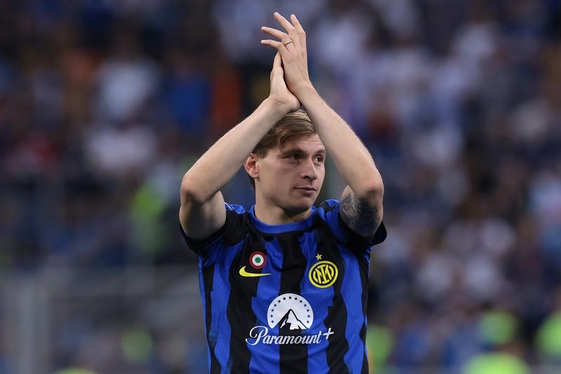 见证了意大利晋级世预赛附加赛决赛，巴雷拉真的退步很多啊，跑不动了，九号中锋体型好