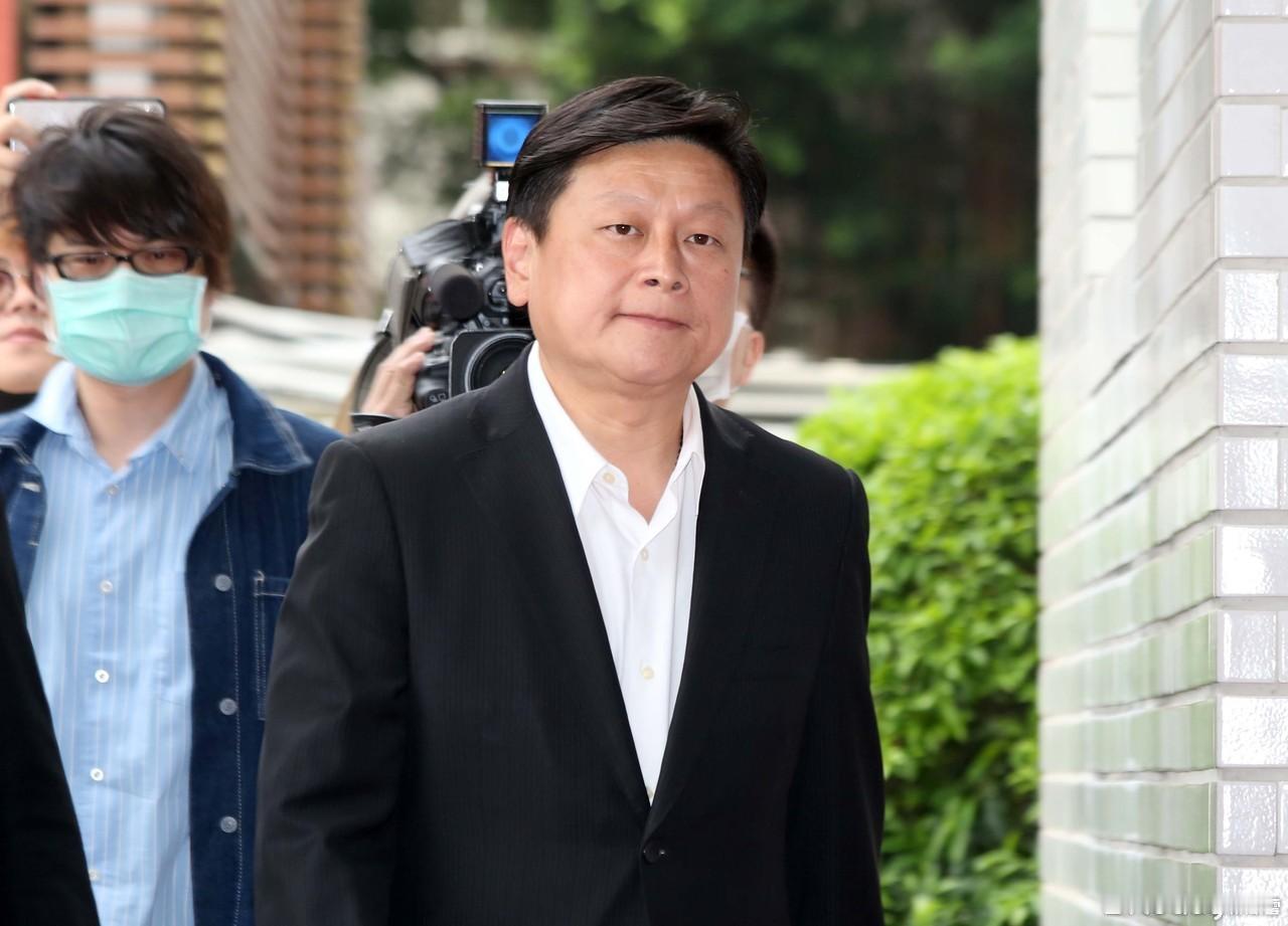 傅昆萁兼任国民党智库执行长？傅办：没这事针对国民党团总召傅昆萁兼任国民党智库