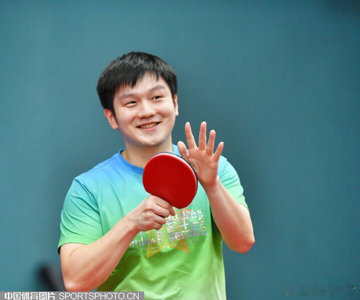 樊振东能不能在穿一次青苹果🍏的衣服​​​