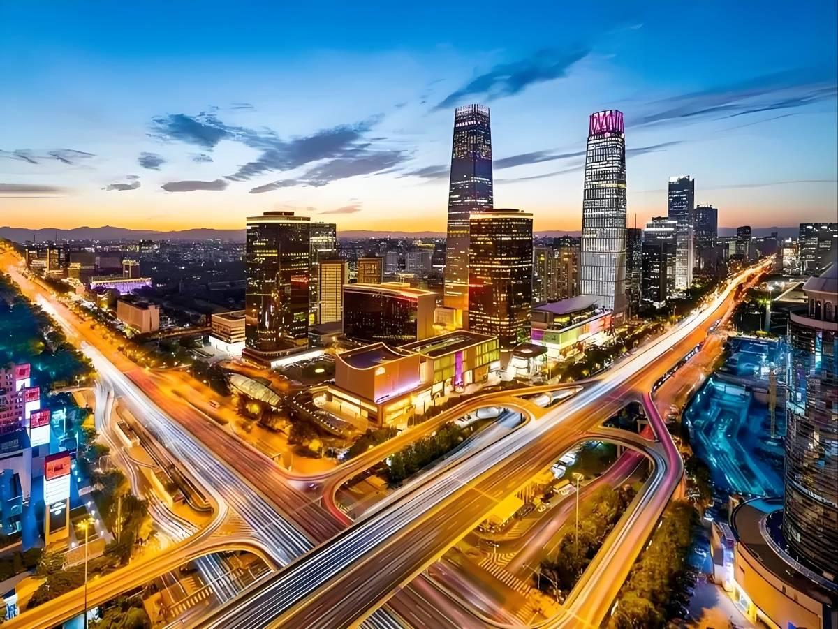 中国和西方国家根本就不在一个层面！据媒体12月8日报道，澳媒近期曾感叹：中国过去