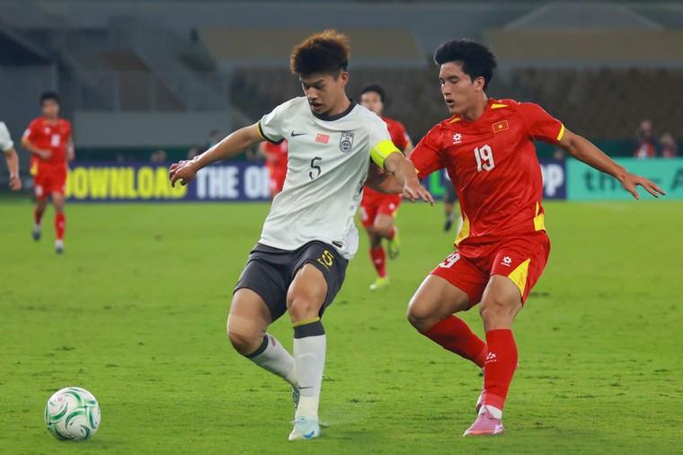 作为一个球迷，昨晚或许是人生第一次带着欣赏的心情享受了输家的无奈、焦躁、和愤怒。