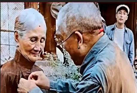 方志敏烈士牺牲以后，老母亲过着悲惨的生活，十四年后，新中国成立，老人家被接到省城