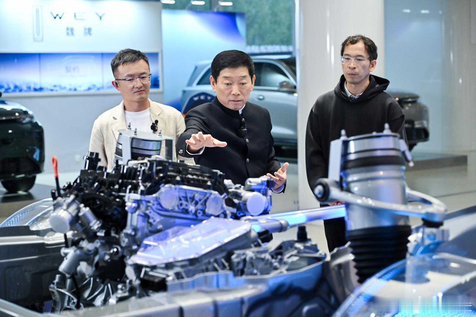 魏建军说车堪比教科书魏牌V9X发布会上，魏建军直接点破行业乱象：一味虚标