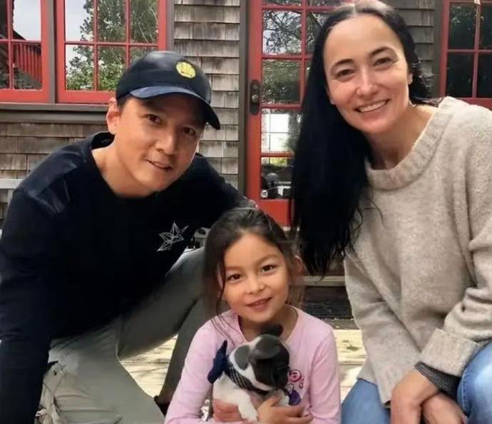 吴彦祖自曝无性婚姻已经十年了，这也太惨了吧，要知道吴彦祖才51岁，也就是说他40