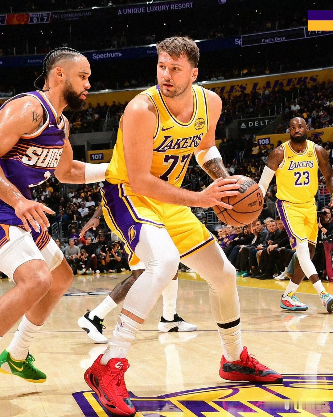 一战把湖人队打回了现实！今天，湖人队以108-125惨负太阳队，7连胜被终结