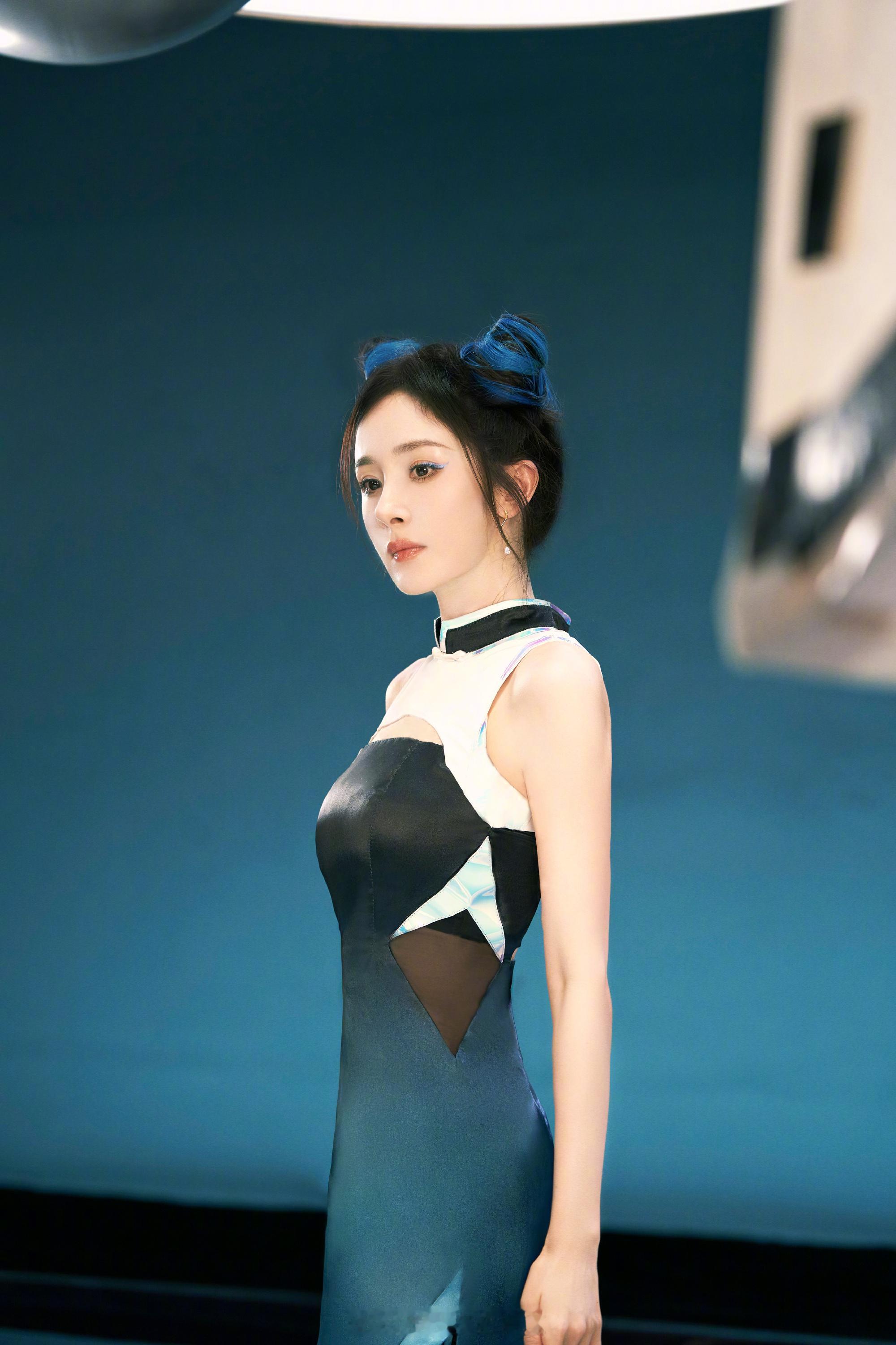 杨幂代言造型好酷好美​​​