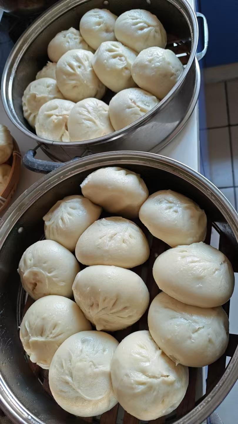 大姨蒸的包子是这样式的