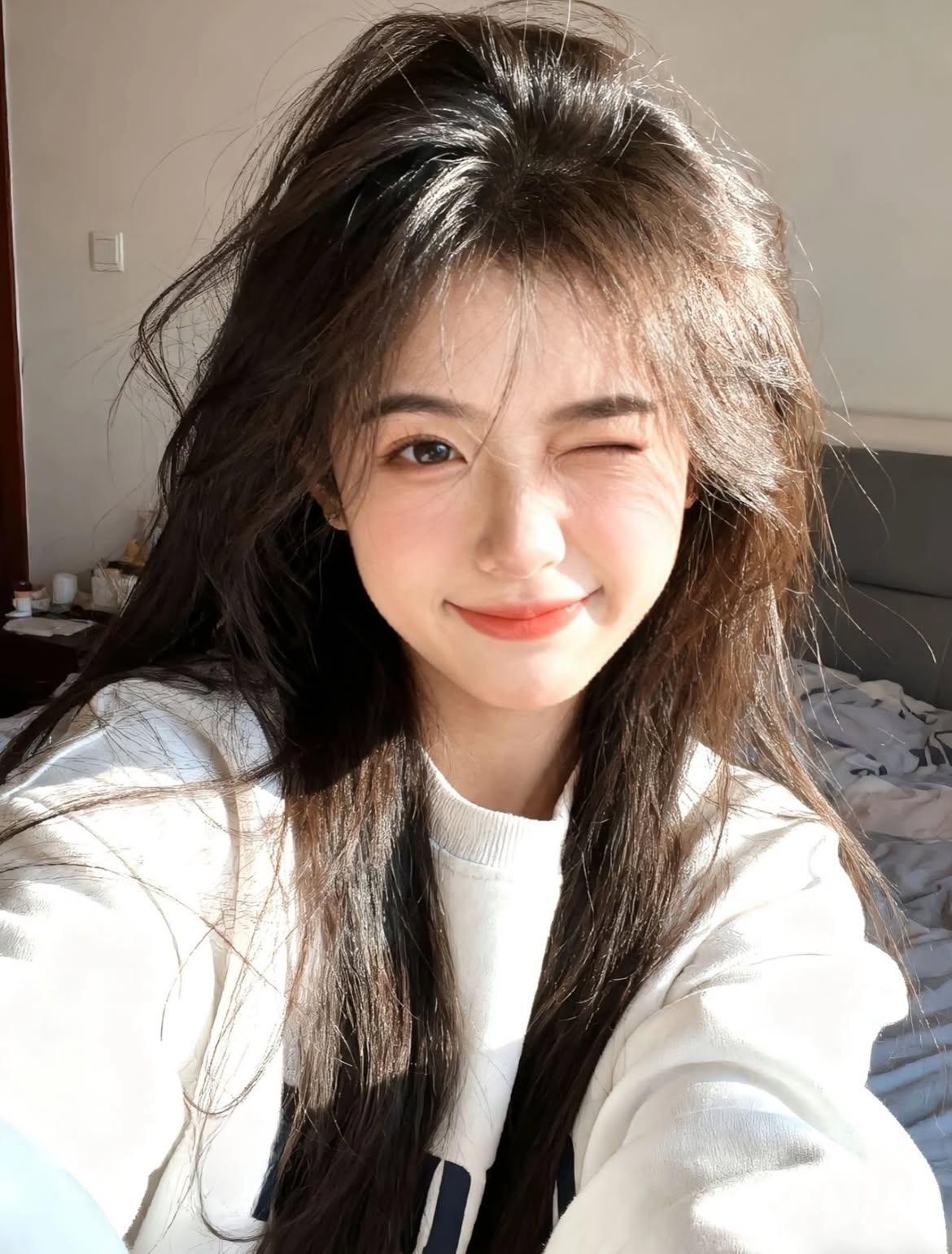 气质女神，衣品出众，每次亮相都令人眼前一亮！