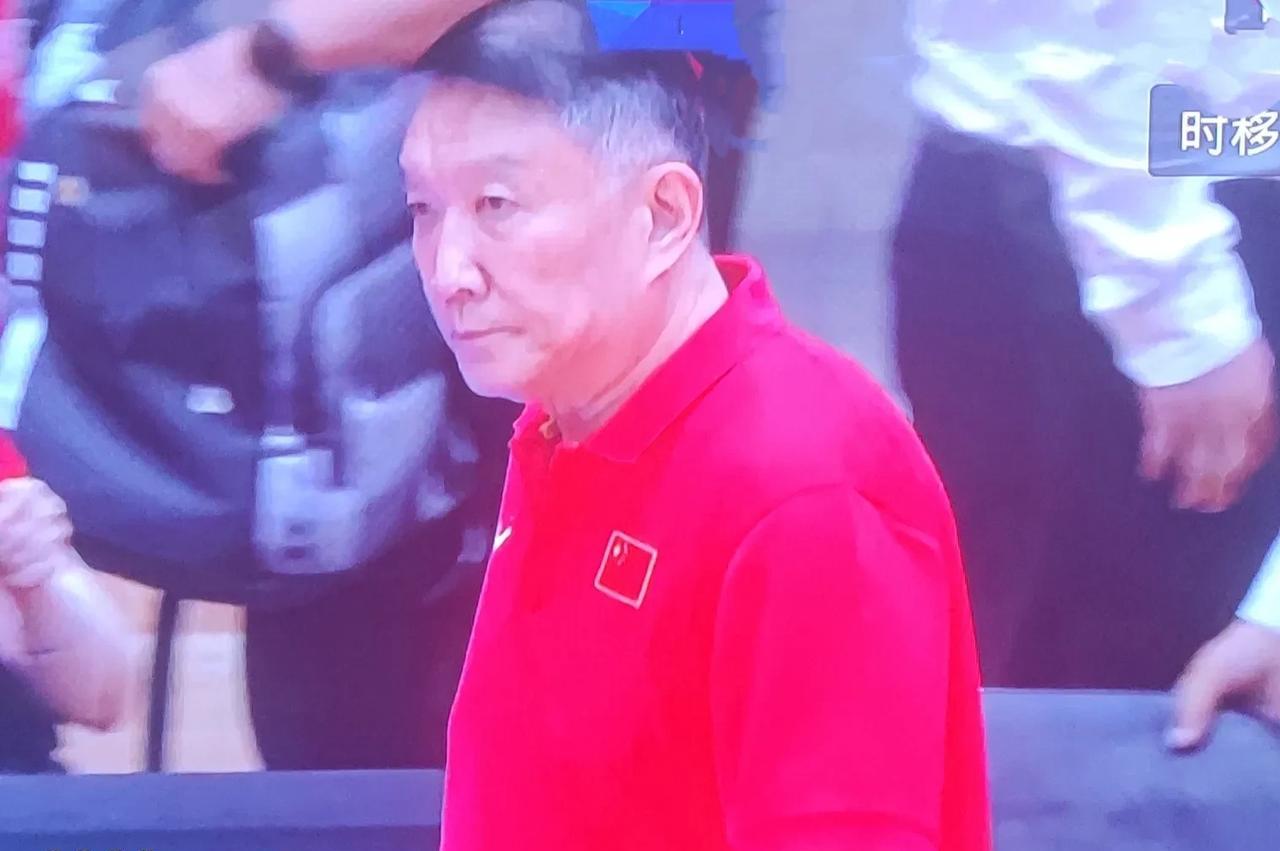#你认可宫指导铁面治队方式吗#严师管教出高徒，强将手下无弱兵。李梦无缘亚洲杯大