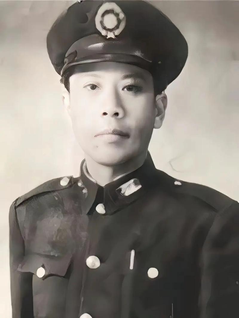 1957年，一老妇跪在蒋介石面前，声嘶力竭的哭喊：“总统您开恩，我丈夫已经战死了