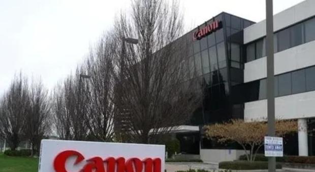 三星、东芝相继撤离，将生产线迁往越南；阿迪达斯、耐克也把工厂转移至越南布局；如今