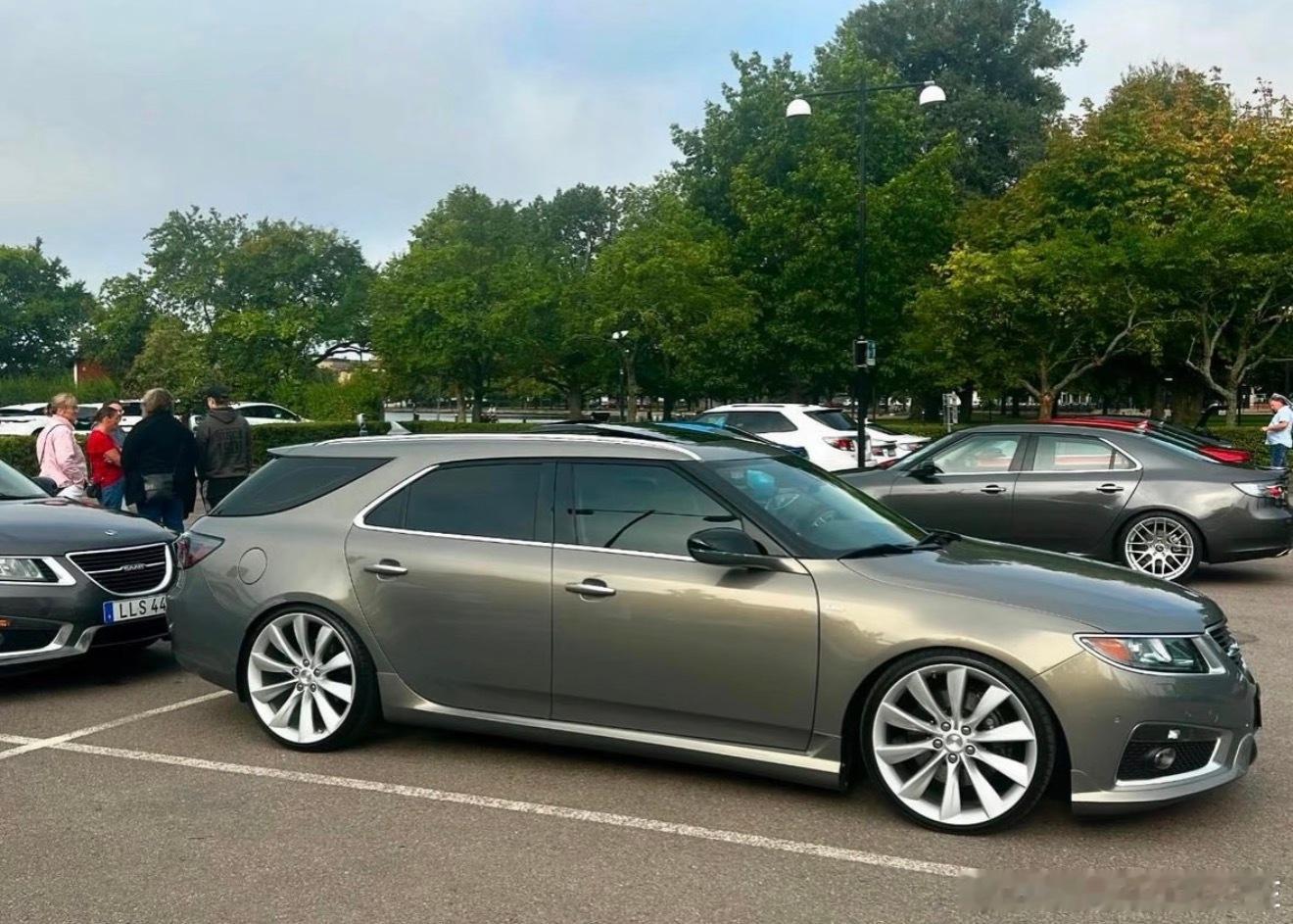 SAAB95SportCombi我心中最帅的瓦罐车！没有之一！