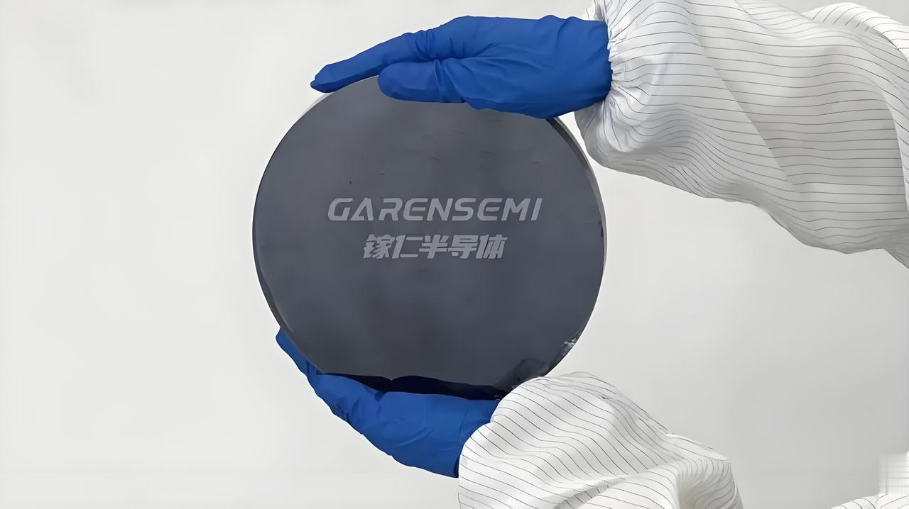 中国公司建成全球首条6/8英寸氧化镓晶圆生产线，并供货，外媒酸了！根据媒体报