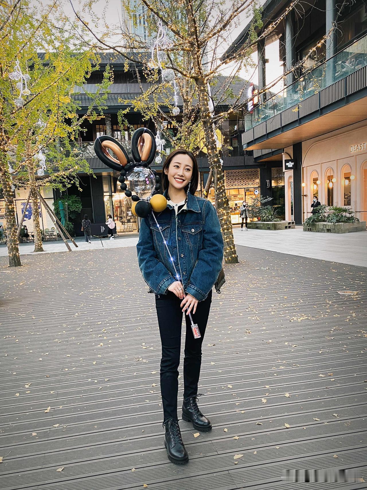 李纯｜揣一份可爱出门