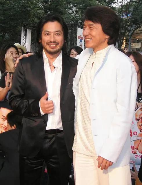 2007年8月5日下午，东京六本木新城的阿利娜广场ArenaPlaza，美国新