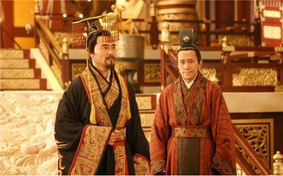 838年，唐朝宰相李石正骑马上朝，一群武士突然冲杀过来，眼见护卫一个个倒下，李石