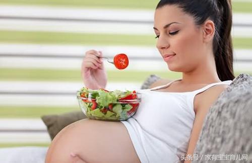 别不信! 这八种“黑榜”零食孕期最好少吃, 易伤胎儿