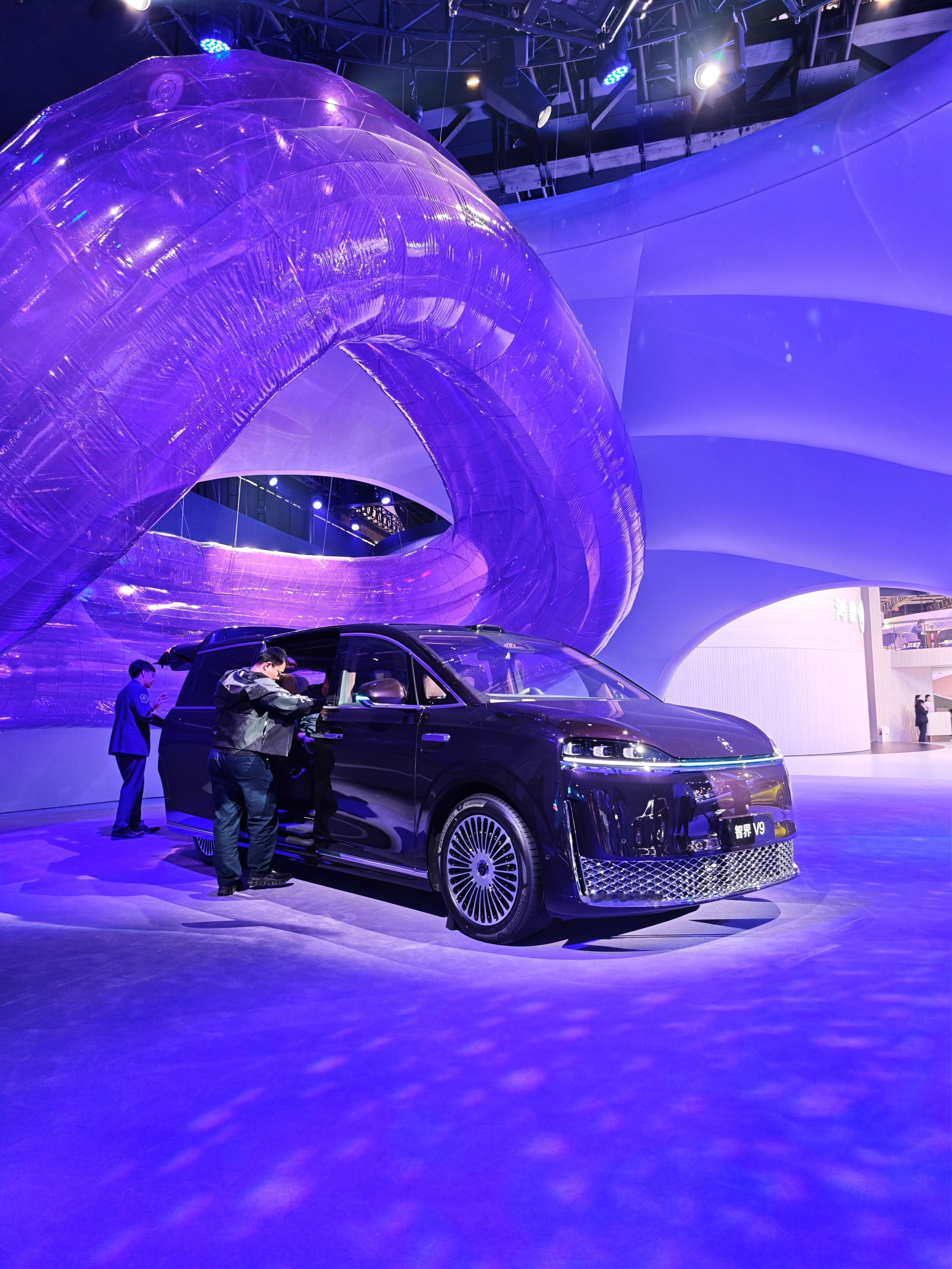 这两年中国品牌商务MPV产品越来越强埃尔法和威尔法受到了直接影响2026北京车展