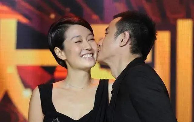 2008年，马伊琍生孩子前给文章打电话：“我在医院，你在哪儿？文章：“你跑医院干