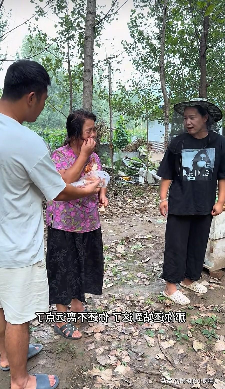 小故事！这李家无论走到何处，都要带着老壳了和半熟。仔细想来，他们