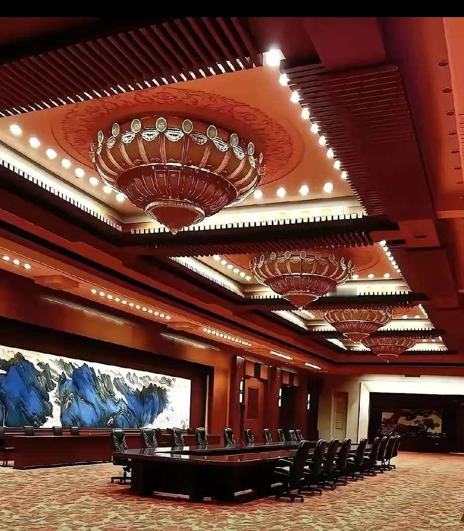 不比不知道，一比吓得一跳，下面二张图片是中美两国最高级别会客厅对比！