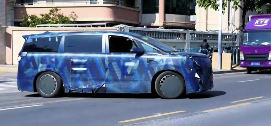 比亚迪高端车型越卖越好，方程豹月销5万多台，腾势也创下新高，这次腾势又要推出新车