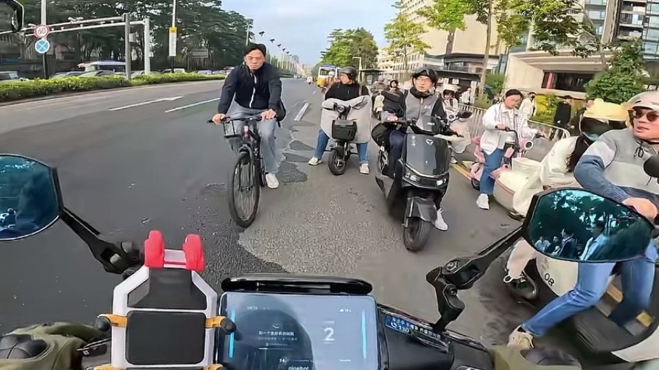 当不正常成为一种常见的现象正常的那个反而像有罪一样