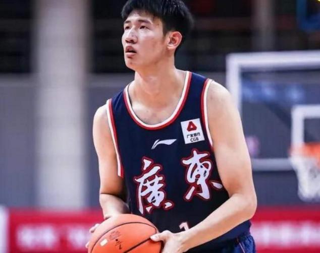 广东男篮休赛期怎么还“挂零”了？🌞进入CBA休赛期后，各支球队都在忙着