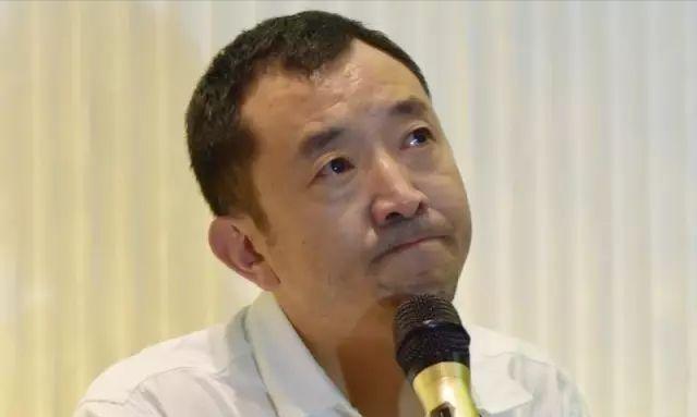 即便是民政部门证实年薪拿的没问题，但陈行甲终究还是抵不过扑面而来的质疑，宣布从今