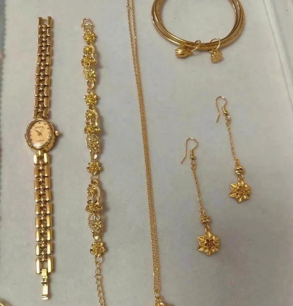 我要被老妈气死咯!十年前她买黄金，一克才235块，现在都快涨到九百多，翻了四倍不