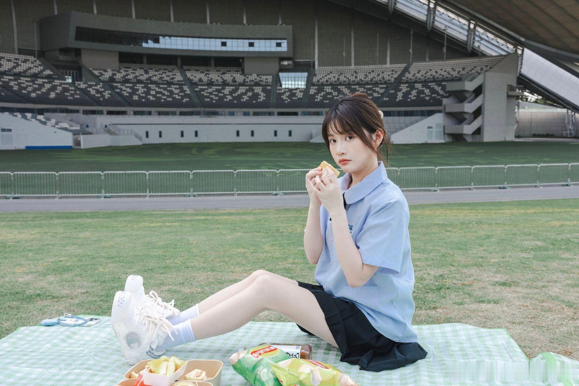 jk私影jk野餐美女