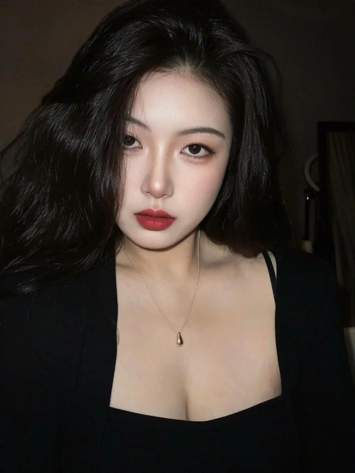 #黑发红唇#微胖#bbw