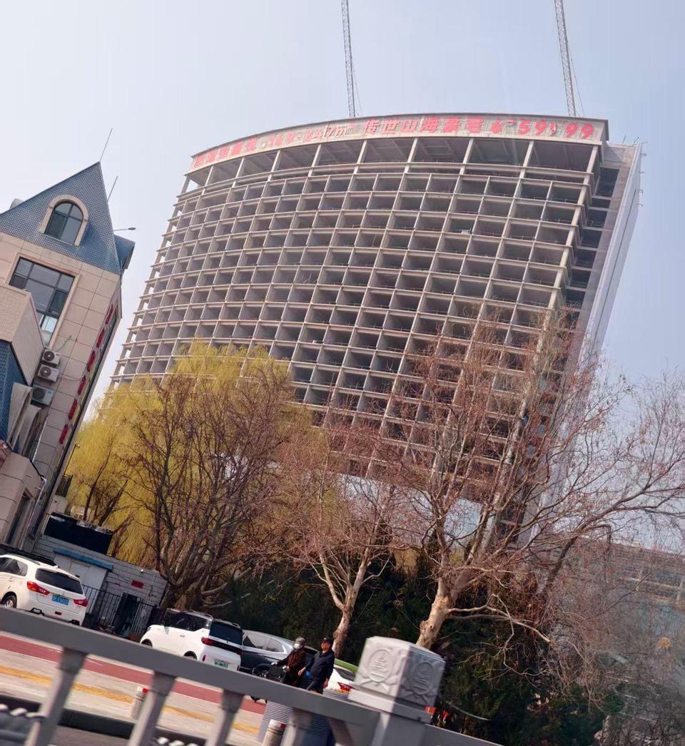 《烟台双星闪耀：君悦复工+洲际封顶，2027年国际酒店集群崛起》2026年3