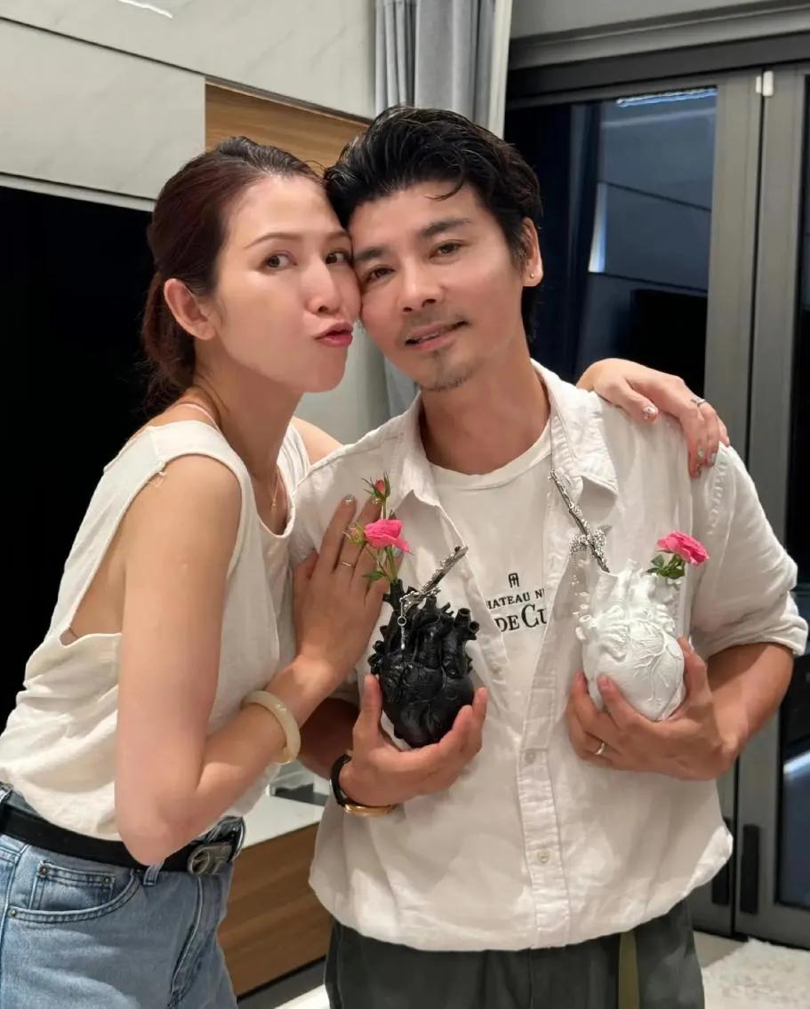 蔡少芬夫妇旅游时张晋突发心脏病，自述濒死体验！8月8日，《披荆斩棘》再度开播