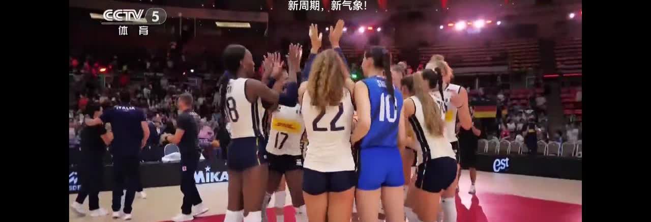 看完意大利女排与德国队的比赛，只能感叹中国姑娘的运气太差了！意大利以3: