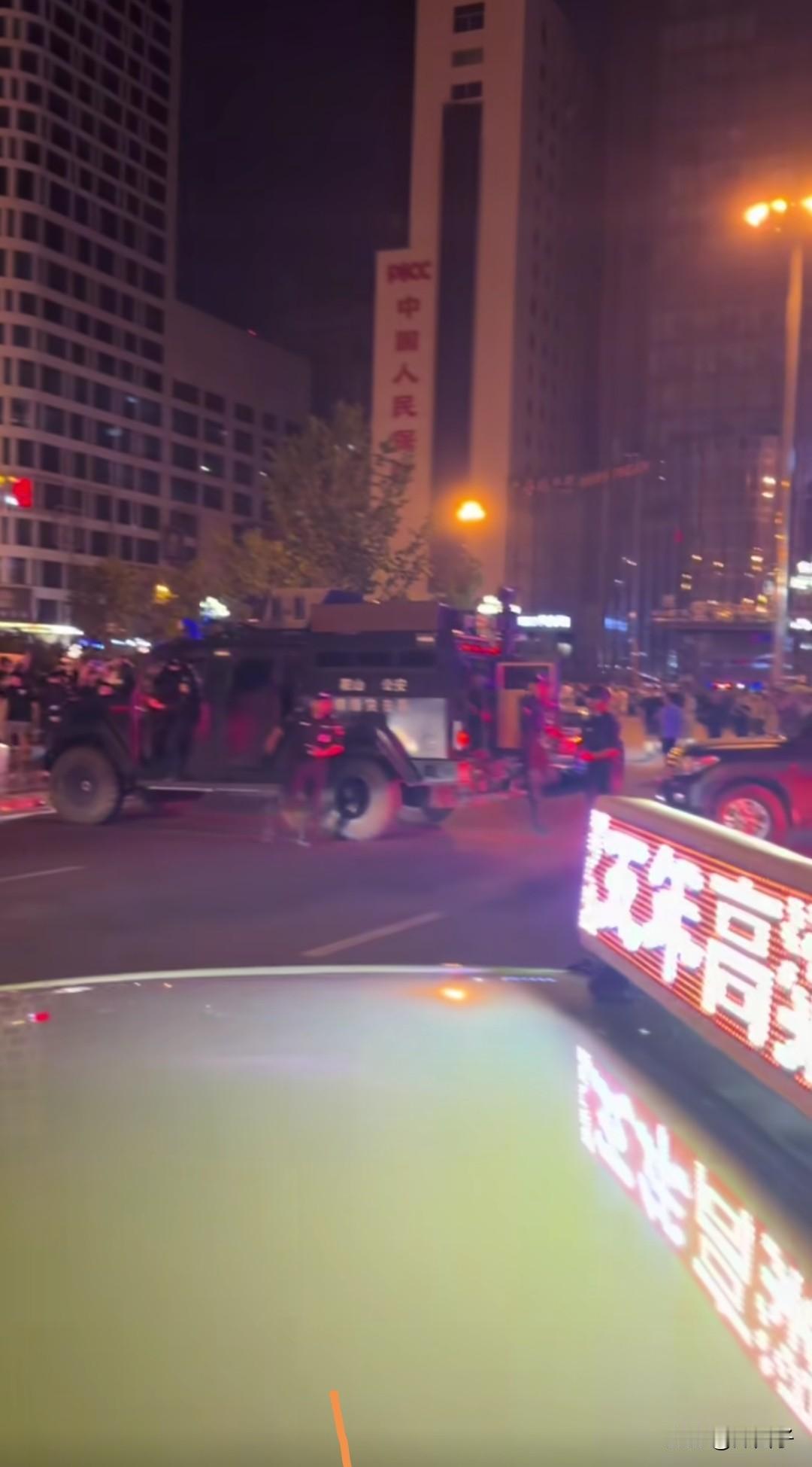 辽宁鞍山出啥大事了？这一大早上被鞍山的短视频刷爆了，只知道网红要在千山那里搞个活