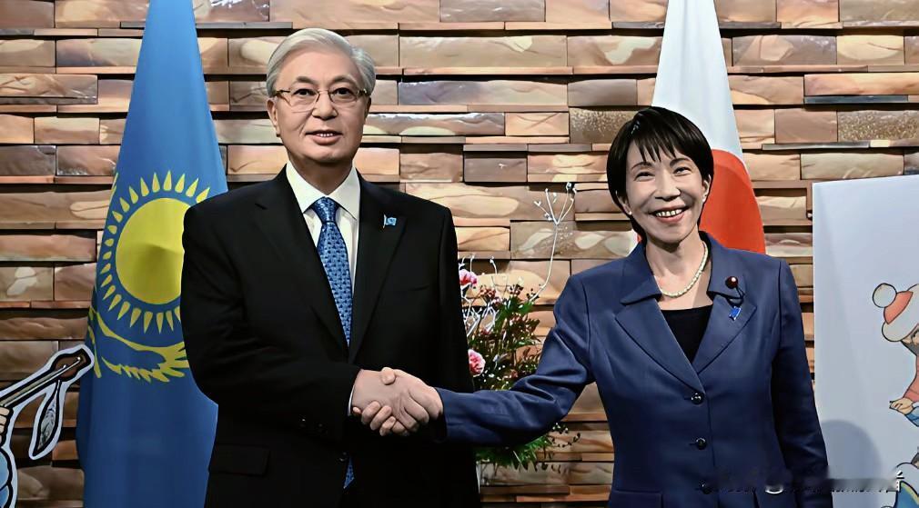 哈萨克斯坦2000万吨稀土转卖美日，签完协议发现，还是绕不开中国美日两国对此