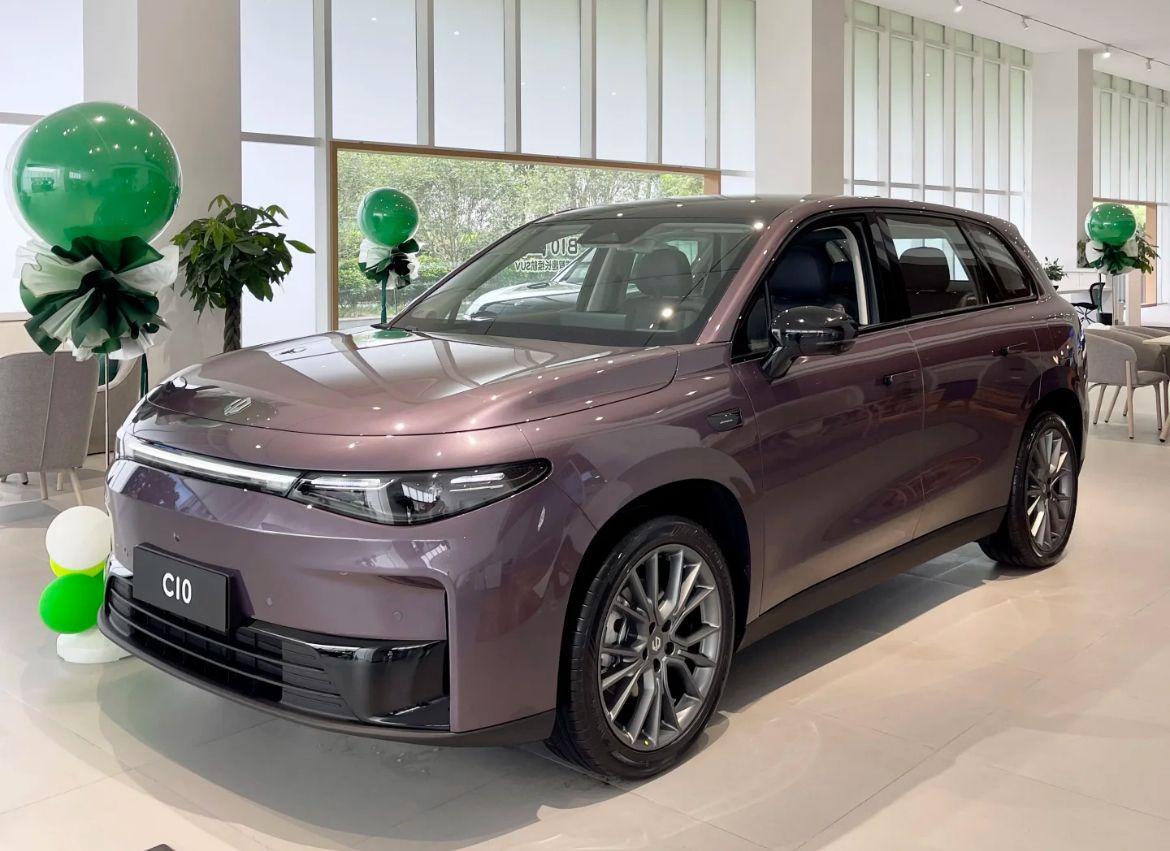 10多万的SUV，底盘能到什么程度？ 2026款零跑C10上市已经有段时间了