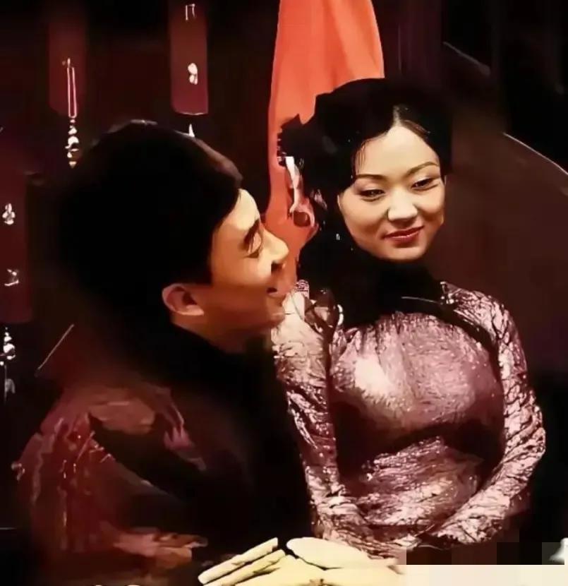 古代小妾除了满足丈夫的生理需求和生孩子以外，还有另一个变态的作用，是后来有人无意