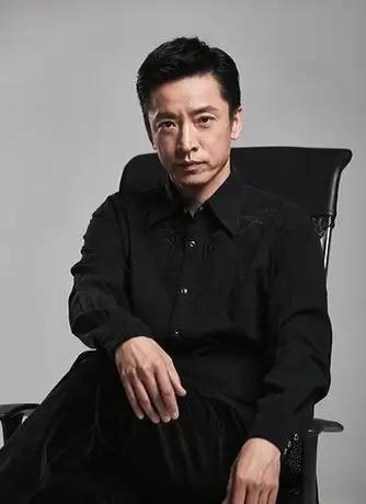 除夕夜！中戏主任王鑫主动投案，真以为是“良心发现”？分明是怕陈刚把他供出来！