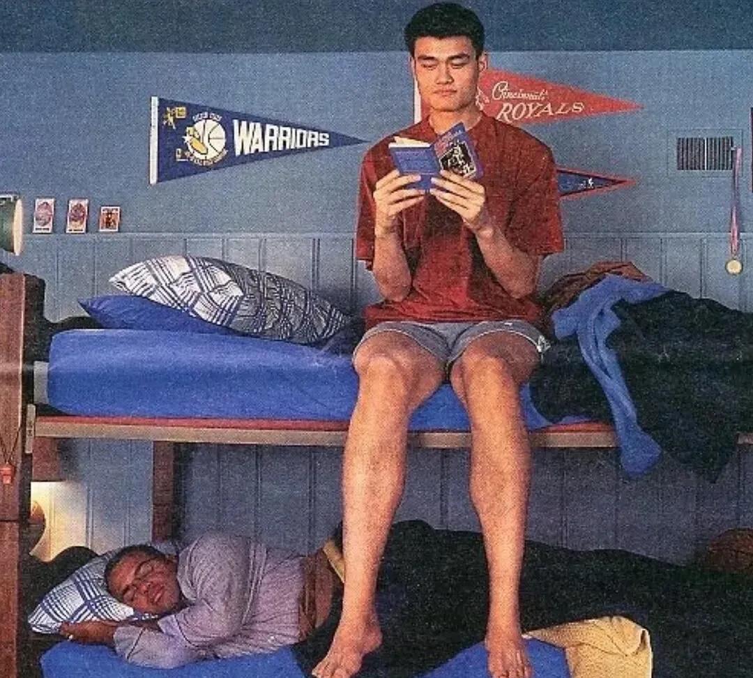 那时候的姚明身材还是保持好的