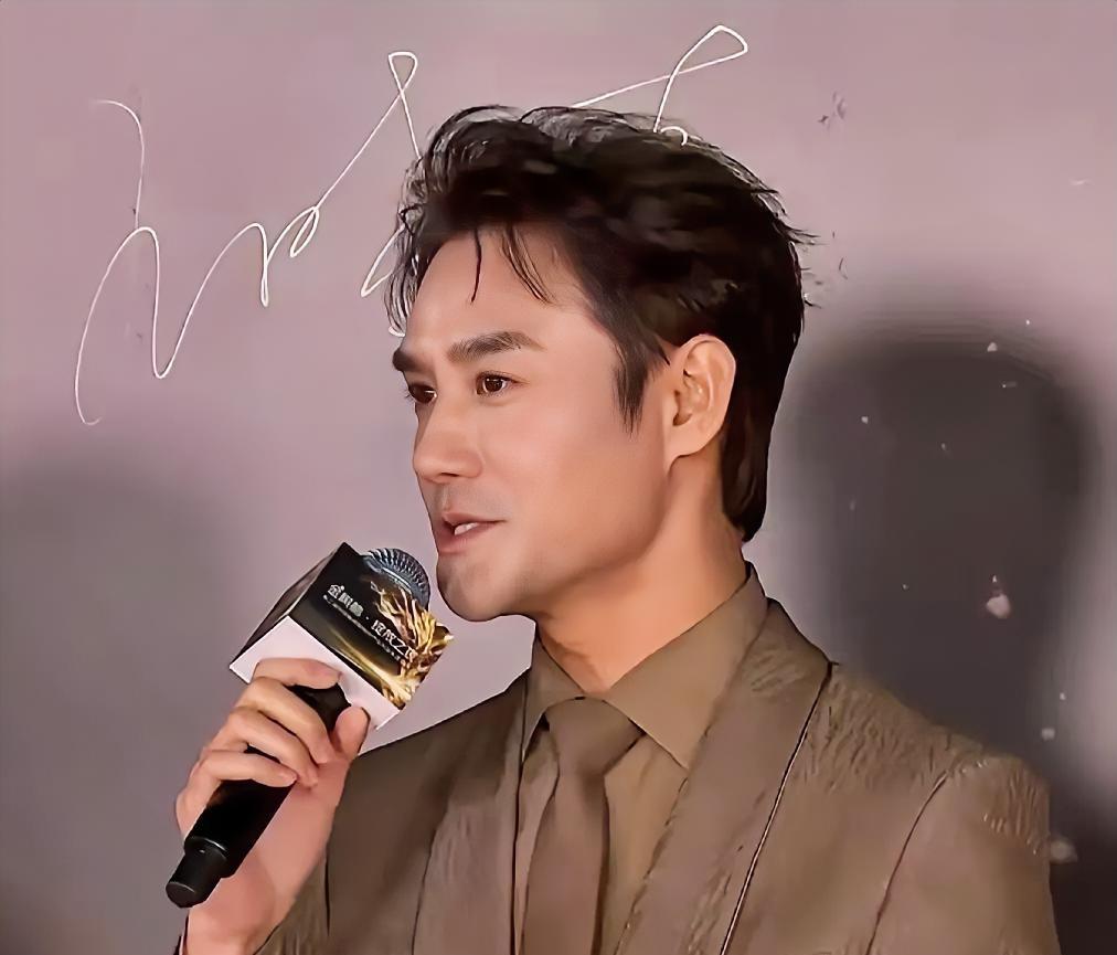 王凯突然冲上热搜！3月13日晚，他解锁全新身份，全网都看呆了。许久没消息的王凯