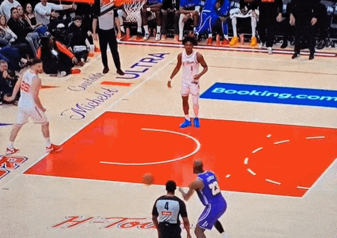 詹姆斯唯一没进的一球，到底有没有犯规？今天战胜火箭队的比赛中，詹姆斯全场14