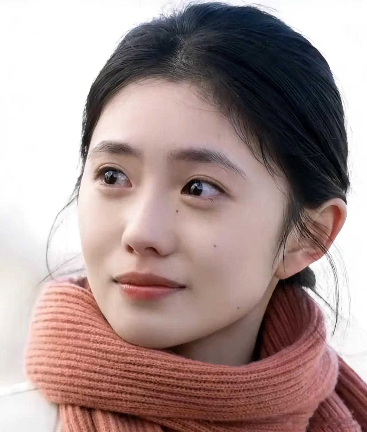 2026年《主角》开播，很多人质问:“凭什么女主是她？”张艺谋说:“为什么不能