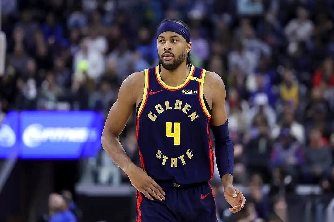 我跟你说，有时候人呐，就怕那一下“封神”。穆迪投进8个三分那天，我真以为球队捡