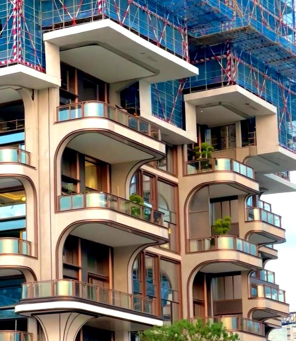 建发的宸启瑞湖，国贸天樾云颂，保利新地块，这将都是厦门划时代的新产品！现在最
