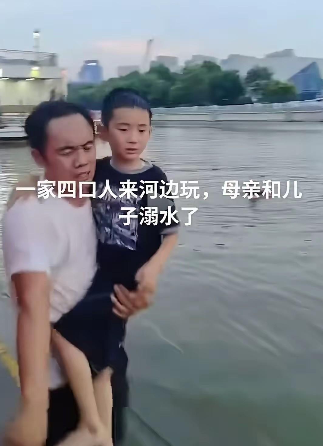 哎，真心疼这个孩子。这么小的年龄，眼睁睁地看着妈妈和哥哥消失了。以后的日子该是多