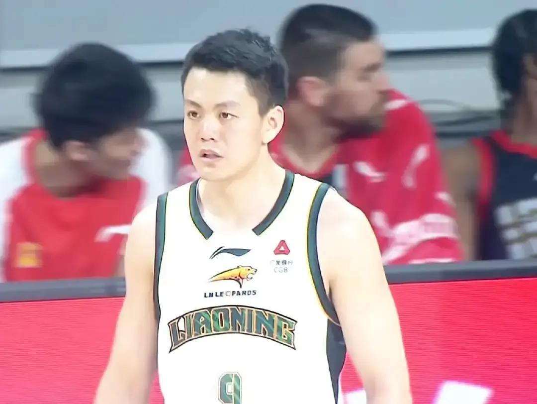 3场0分！姜宇星突然不会打球辽宁球迷群里，有人把他叫“隐形人”。过去