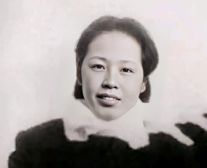 1949年新中国成立，刘伯承得知老家原配妻子还在世，半生独居度日、家境清贫无比，