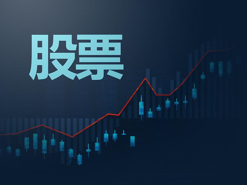 这两天后台总刷到那位兄弟的帖子，读得我心里堵得慌。拿了一只票整整两年，到五月初浮